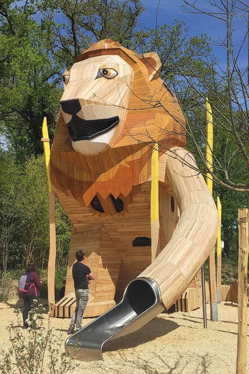 N-199-Big-Lion