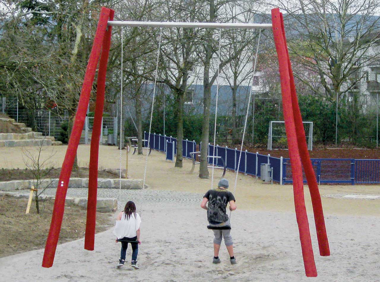 Q-54_Riesenschaukel-Ingelheim_Hauptbild