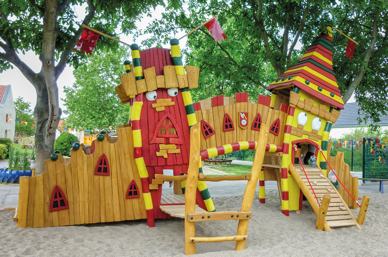 T-51_Lustige-Burg_Hauptbild—Kopie