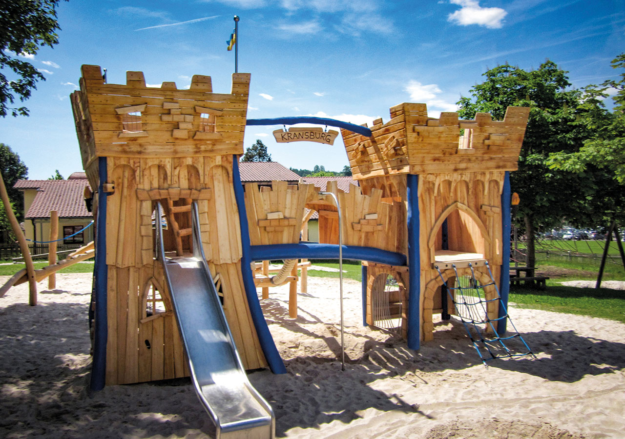 T-76_Kransburg-(ohne-Ritter)_Hauptbild