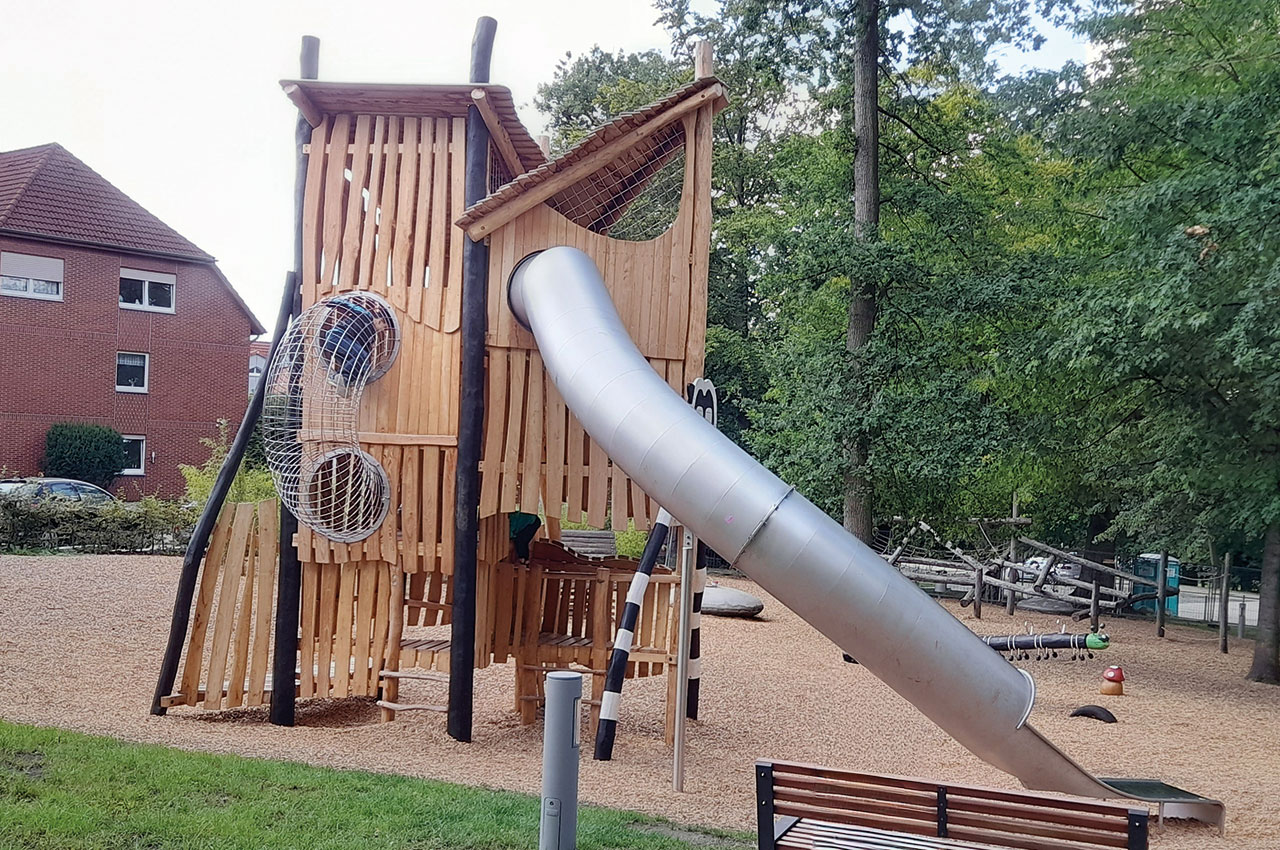 U-31-Rutschenturm-Bad-Nenndorf-BV-2022-0778-3